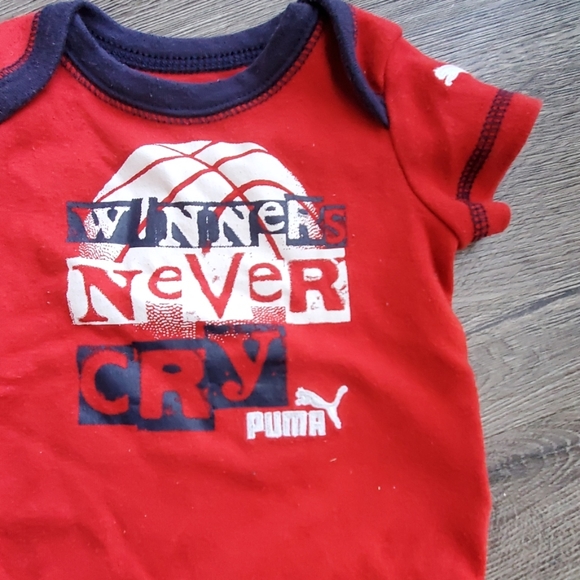 Puma Infant Onesie and Hat Set 0/6 and 0/3 - Picture 2 of 5